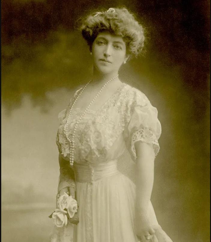 Claire Eiffel