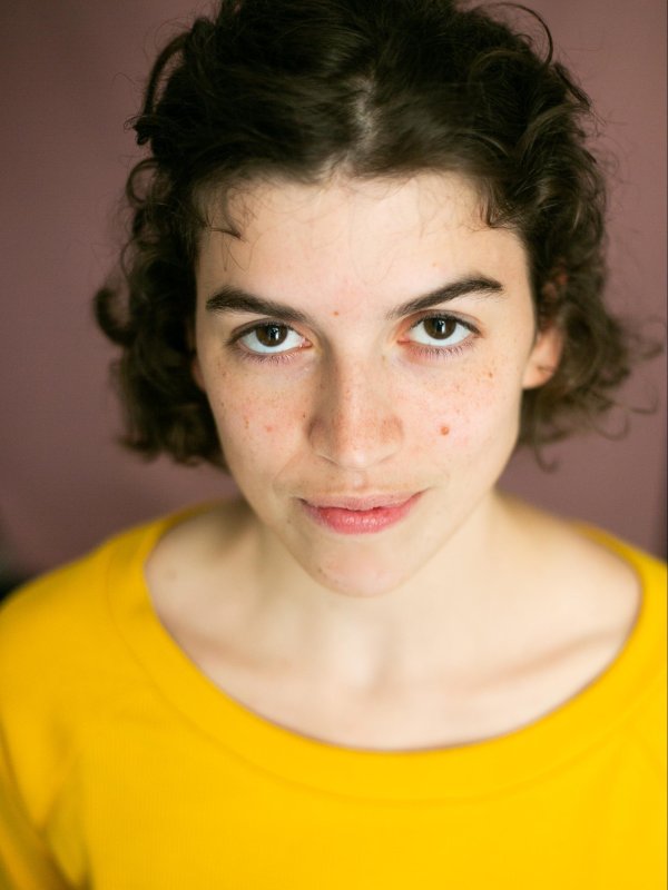 Adèle Bé Esse