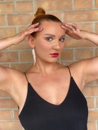 Victoria  Fenart