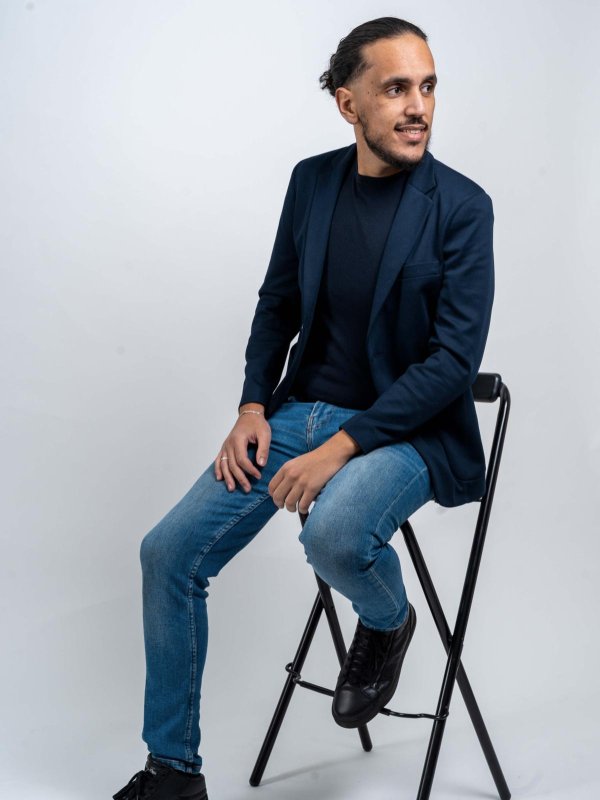 Oussama  Idzouzane 