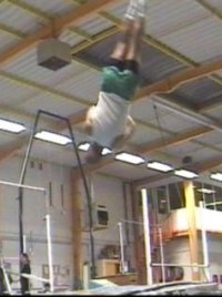 salto arrière double vrille