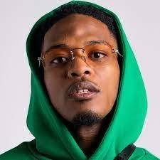 Comédien forte ressemblance avec le chanteur Niska