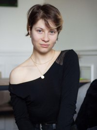Miriam Lang