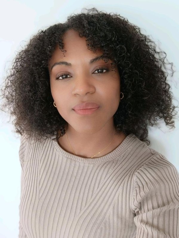 Déborah  DESSEROUER 
