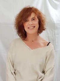 Lyvie Lionateli 