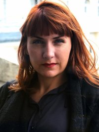 Julia  Vivoni