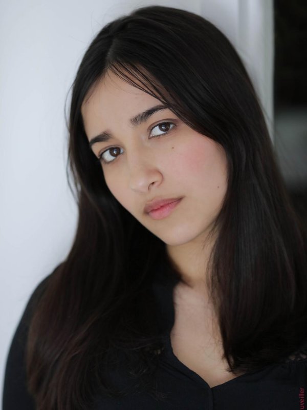 Carla Flores