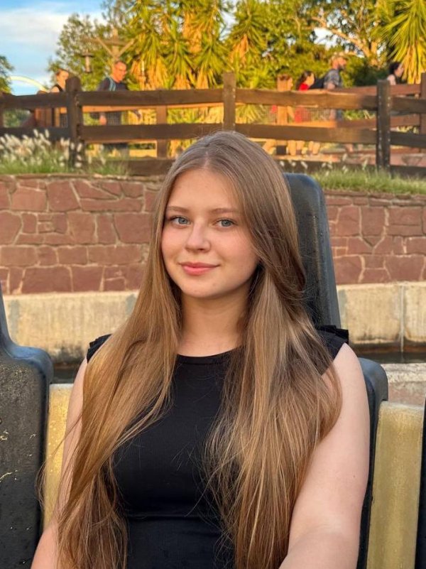 Alona Rozhdestvenska 