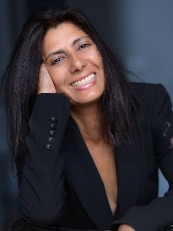Yasmin SHAH