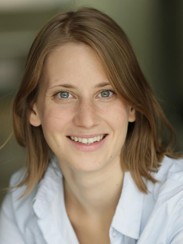 Evelyne HOTIER
