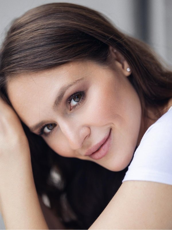 Ana Moore