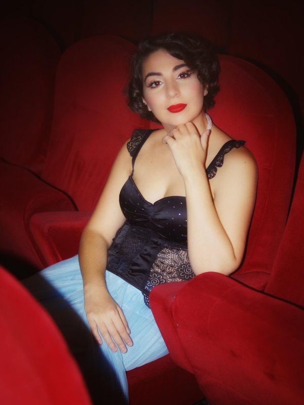 Cécile GHAZERIAN