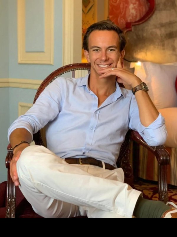 Thég