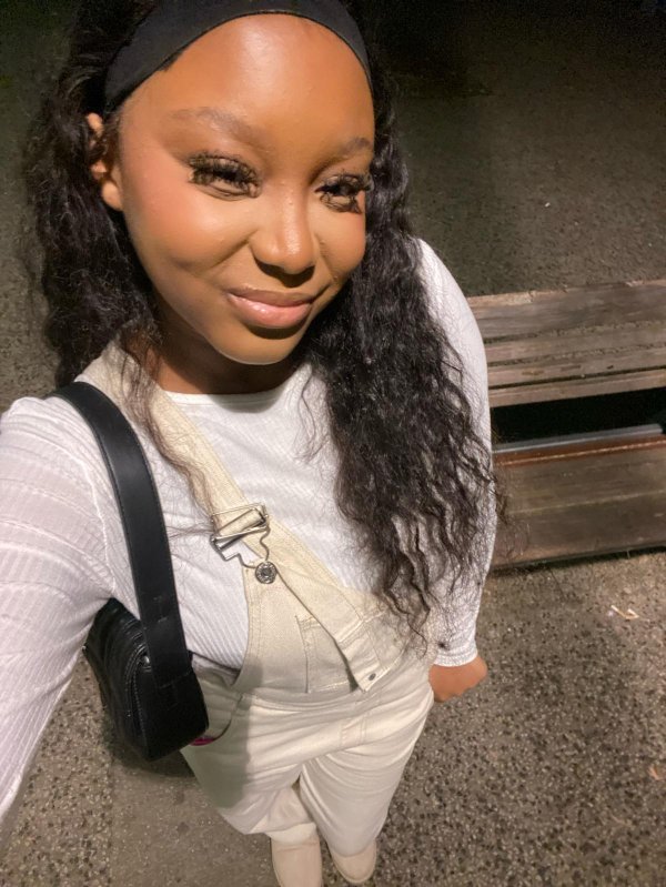 Marie-Anna Kasukulu 