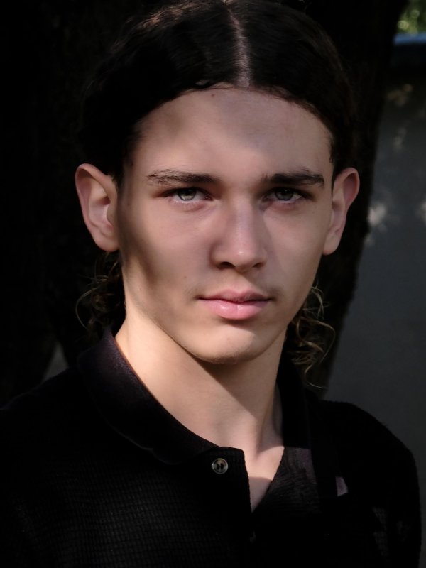 Cali Dohmen 