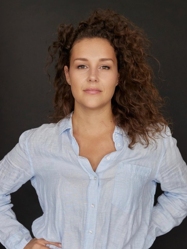 Julia GRAVELAND