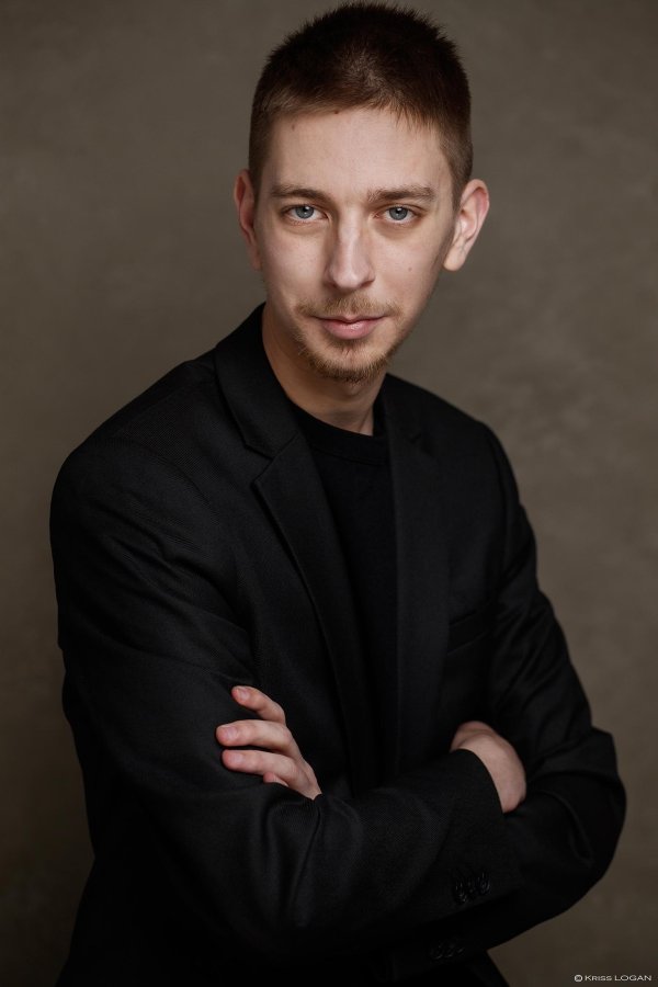 Steven  Chalaux 