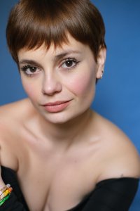 Louise Hinderze