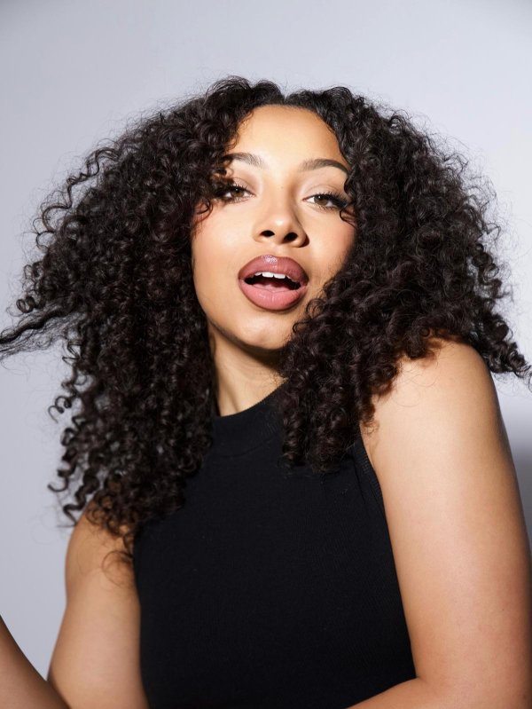 Estelle Moutouvirin 